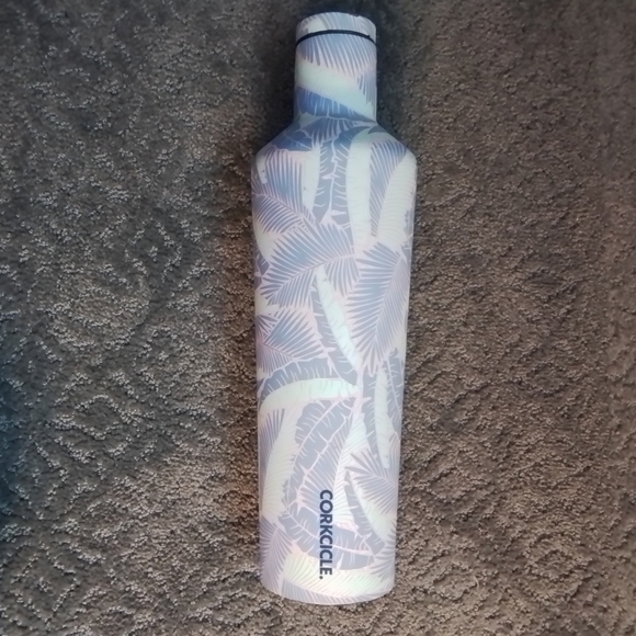 Corkcicle Vineyard Vines Hibiscus Palm Print 25 Oz (750ml) Canteen - Picture 2 of 7